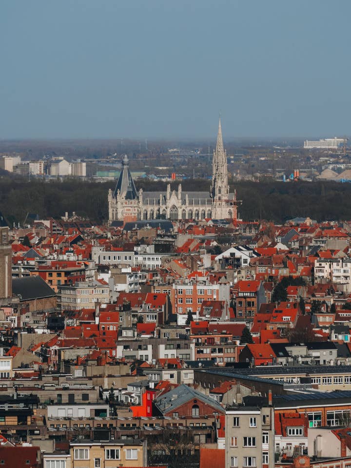 Bruxelles Plakat - Vor Frue Kirke af Laeken@ for engroshandel hos Posters & Puzzles