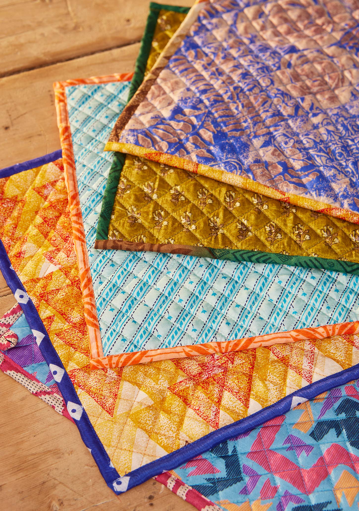 Namaste – wholesale Placemat – Recycled Sari Placemat6