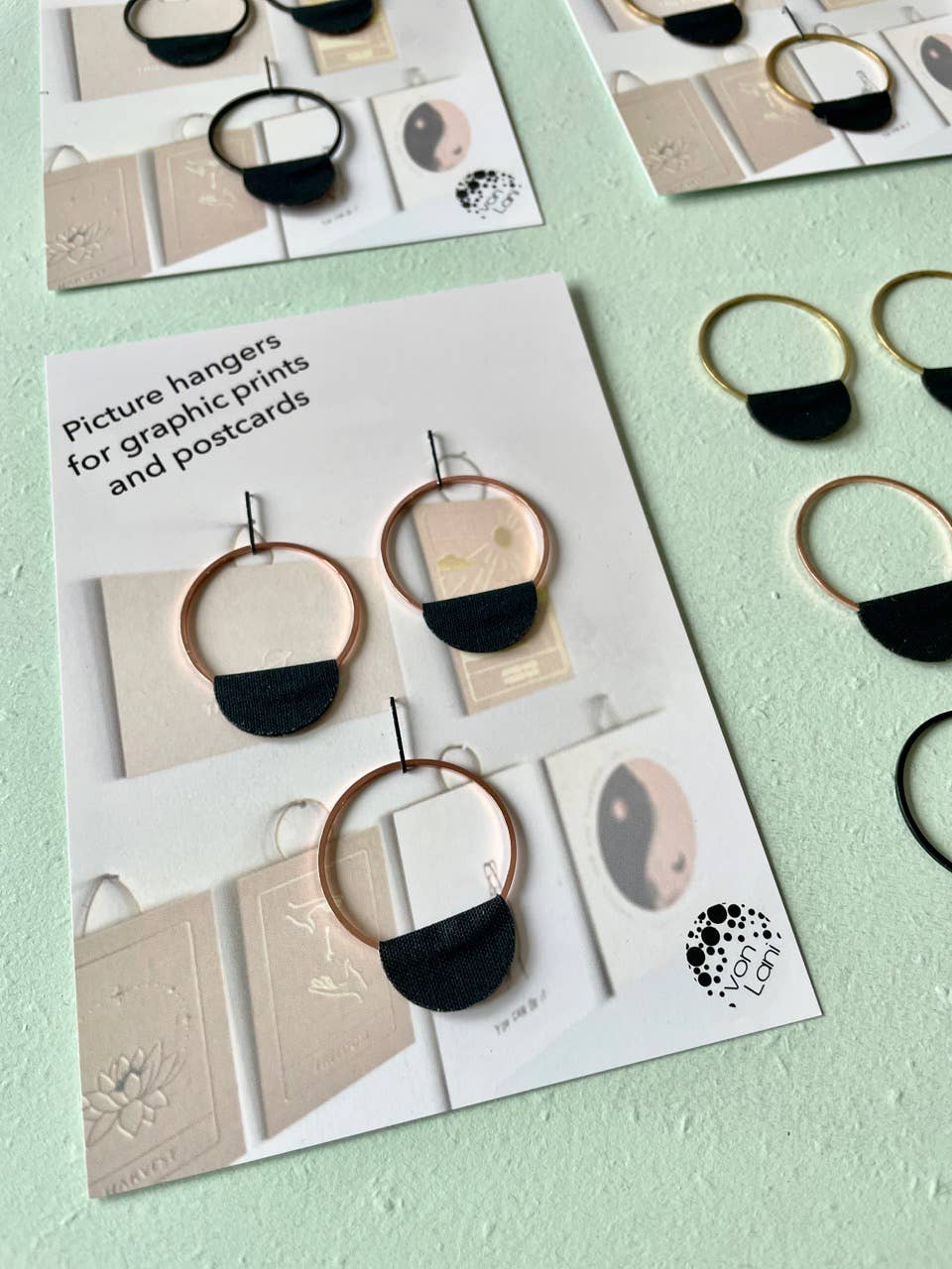 von Lani = Jewellry + Suncatchers - Wholesale Picture Frame - Picture Hangers Set of 3 🔵🔵🔵/frames/postcards 1