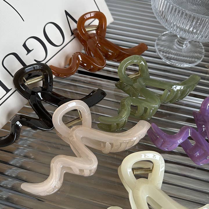 5.31"CM Sweet Simple Hair Claw Clip, Acetate Large Hair Clip for wholesale by Tourtiwi