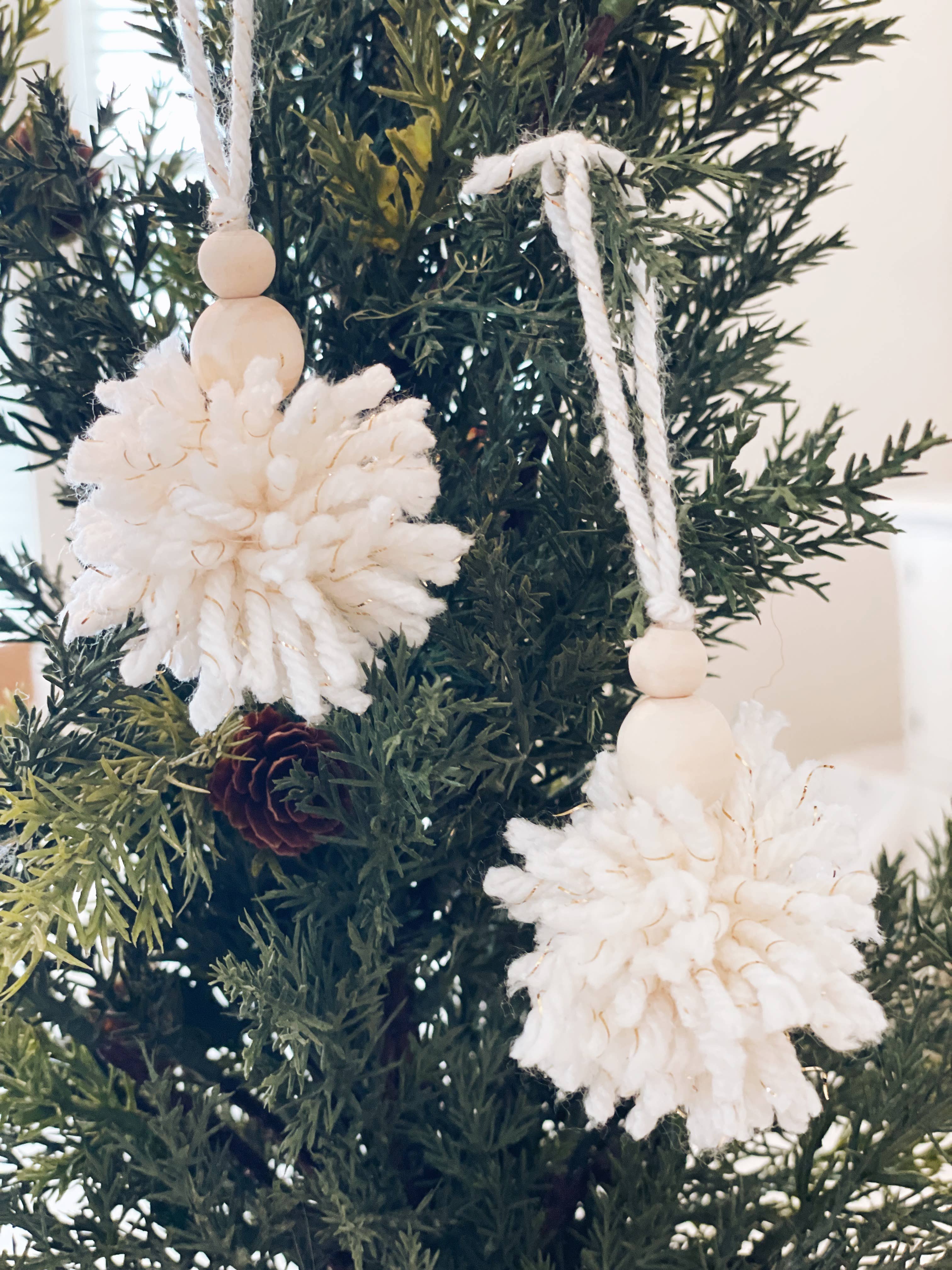 Rustiek - Vendita all'ingrosso Decorazione - Pom pom con perline di legno ornamento2