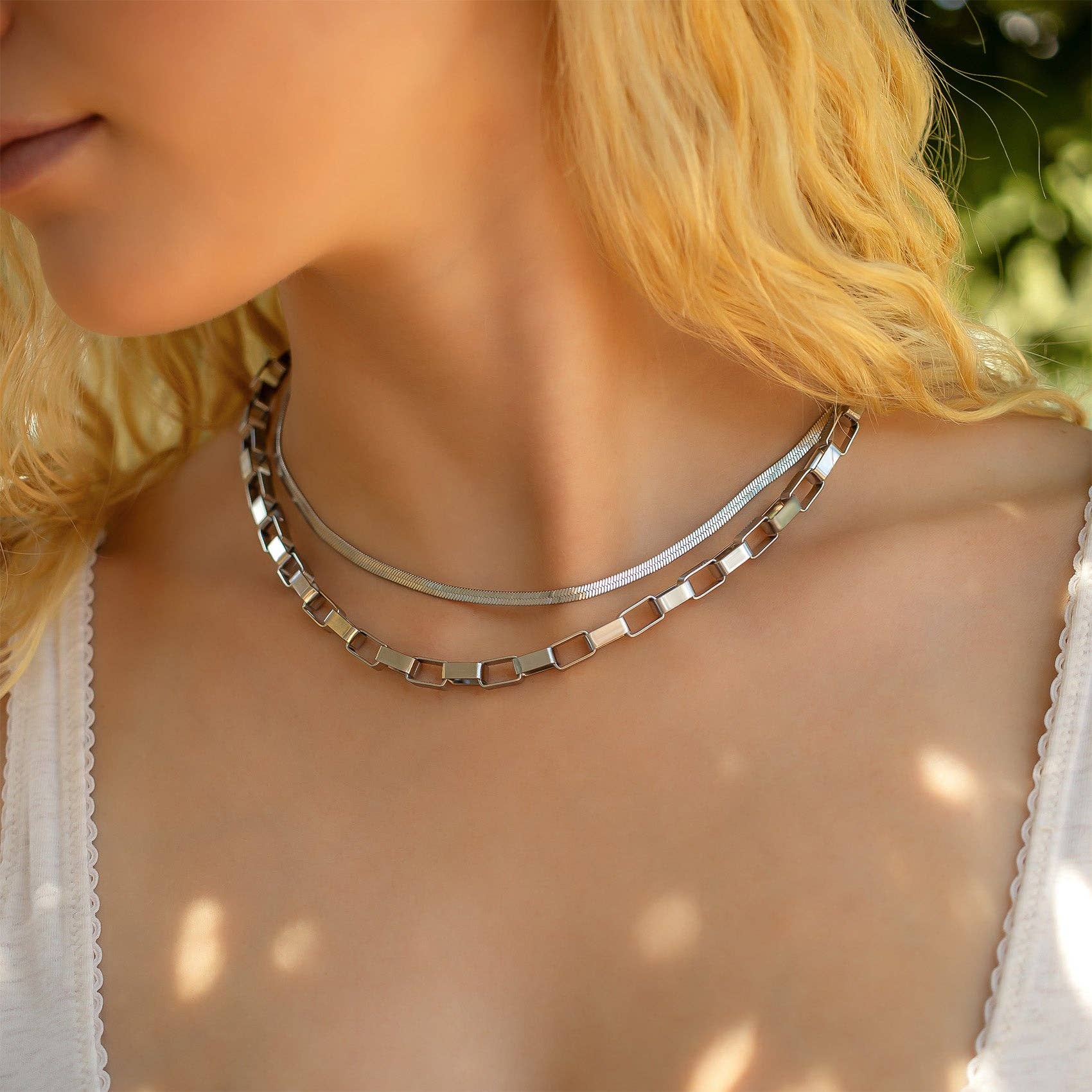 WJW - Wholesale Link & Chain Necklace - 18K Gold PVD Stainless Steel Thick Paperclip Chain1