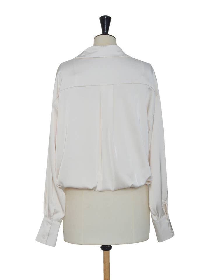 ELLI WHITE - Wholesale Blouse - Women's - Satin blouse with 2-in-1 effect and integrated lace camisole10
