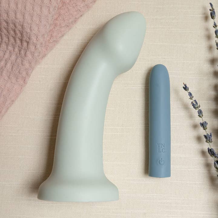 The Natural Love Company - Wholesale Sex Toy - Dill G-Curve | 6" G-Spot Silicone Dildo with Suction Cup