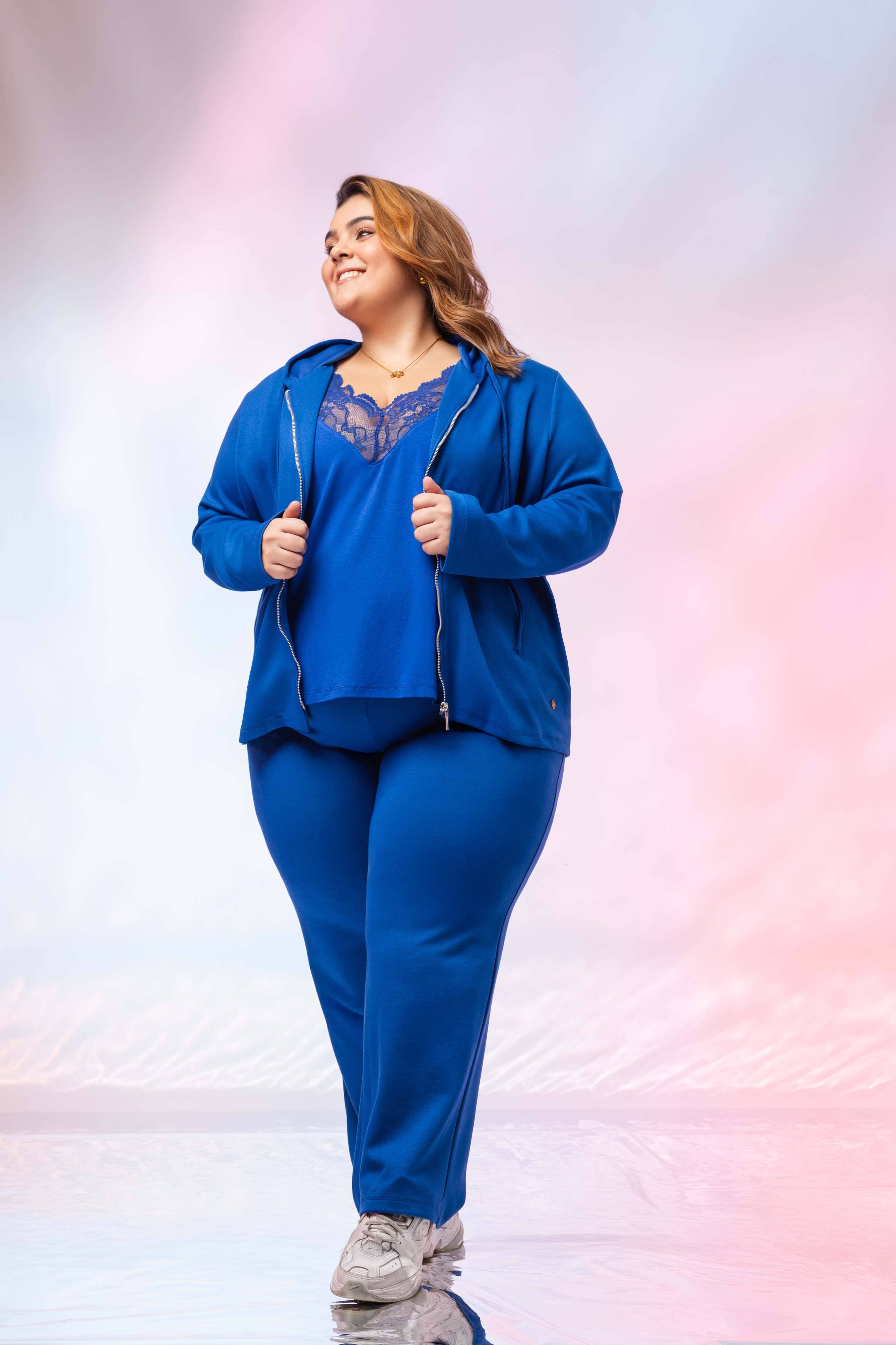 Teresa Cardoso Oliveira – Engroshandel Træningsdragt – til kvinder – 252001 - Træningsdragt i glat strik Forår-Sommer Kollektion Store Størrelser1