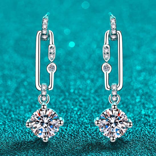 Moissanite sikkerhedsnål dråbeøreringe i 925 sterlingsølv for engroshandel hos Perimade & Co. LLC