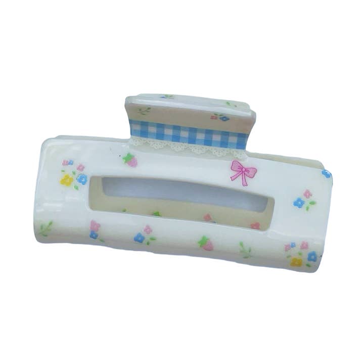 Dainty Spring Claw Hair Clip for wholesale by Lady Eleanor & Co