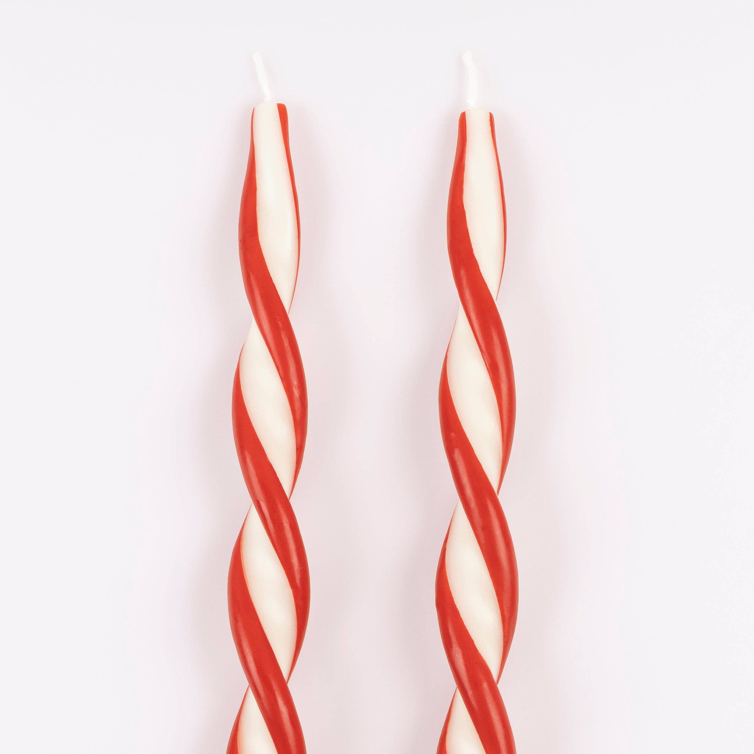 Meri Meri – wholesale Tapered candle/candlestick – Red Stripe Twist Candles3