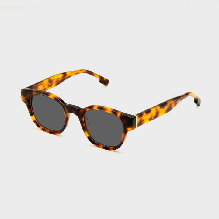 FLM01 C4 sunglasses for wholesale by Flama Eyewear