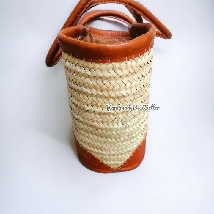 HandmadeBestSeller – Großhandel Strandtaschen – Sommertaugliche handgemachte Strandtasche aus Stroh3