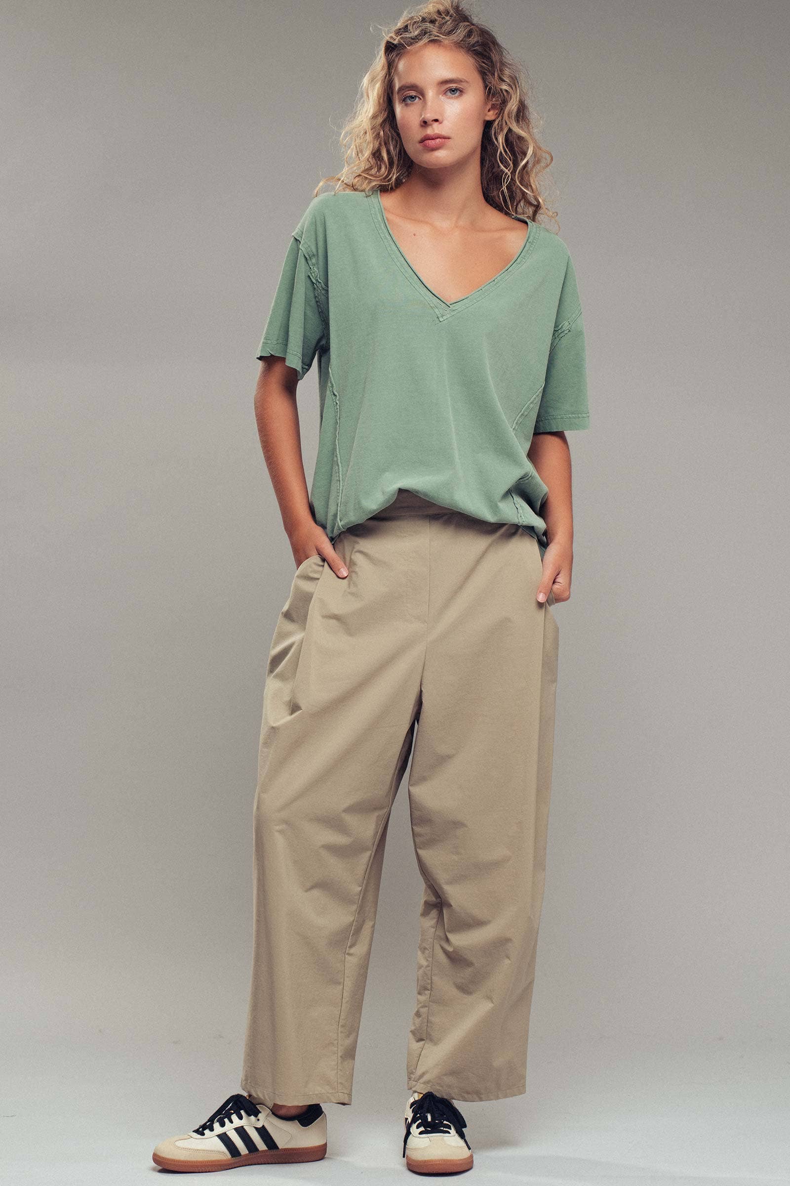 Urban Daizy - Wholesale T-Shirt - Women's - Vintage Wash V-Neck Cotton Tee23