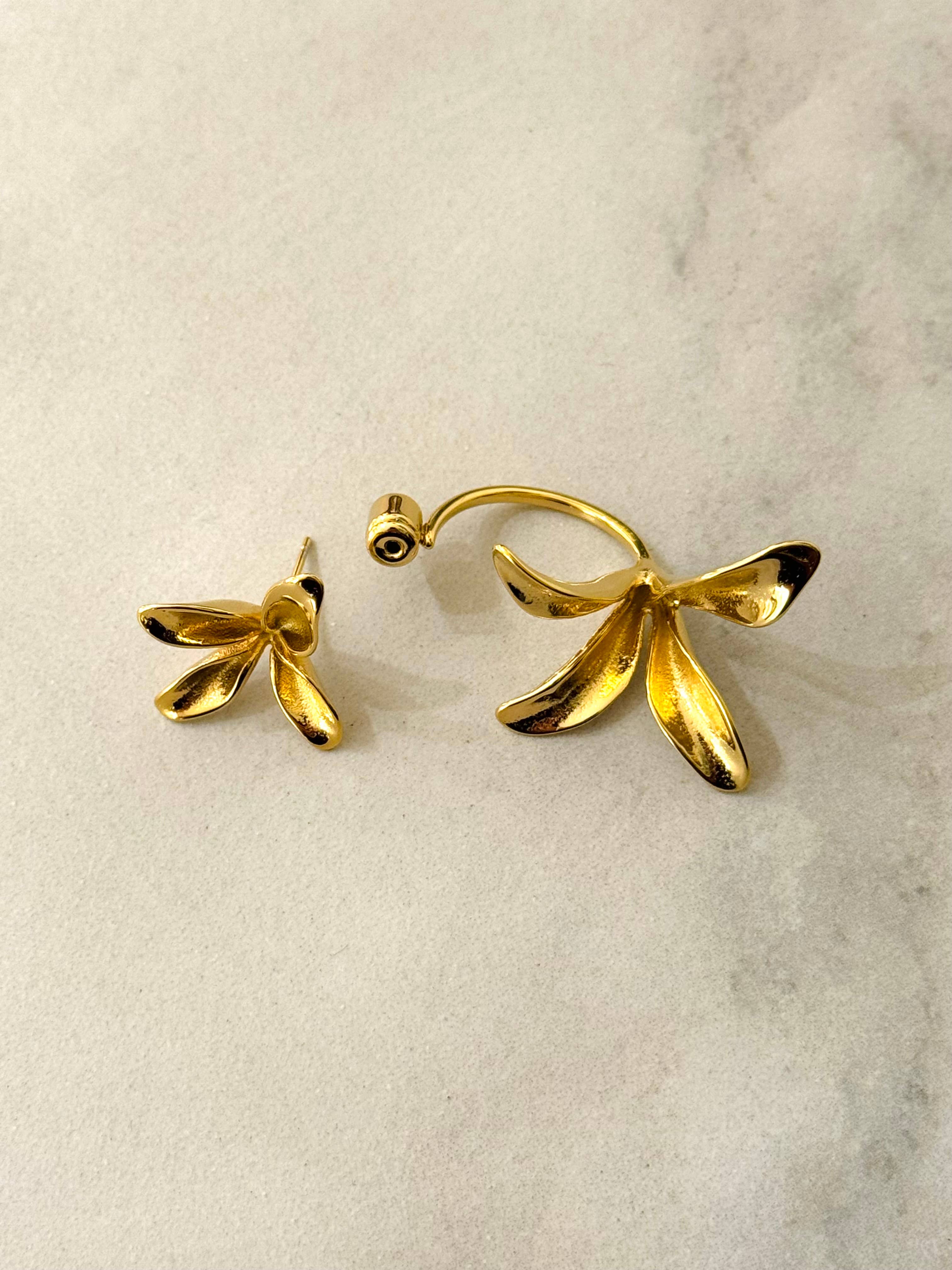 Cassette Barcelona - Wholesale Dangle Earrings - Lis Stainless Steel Floral Earrings1