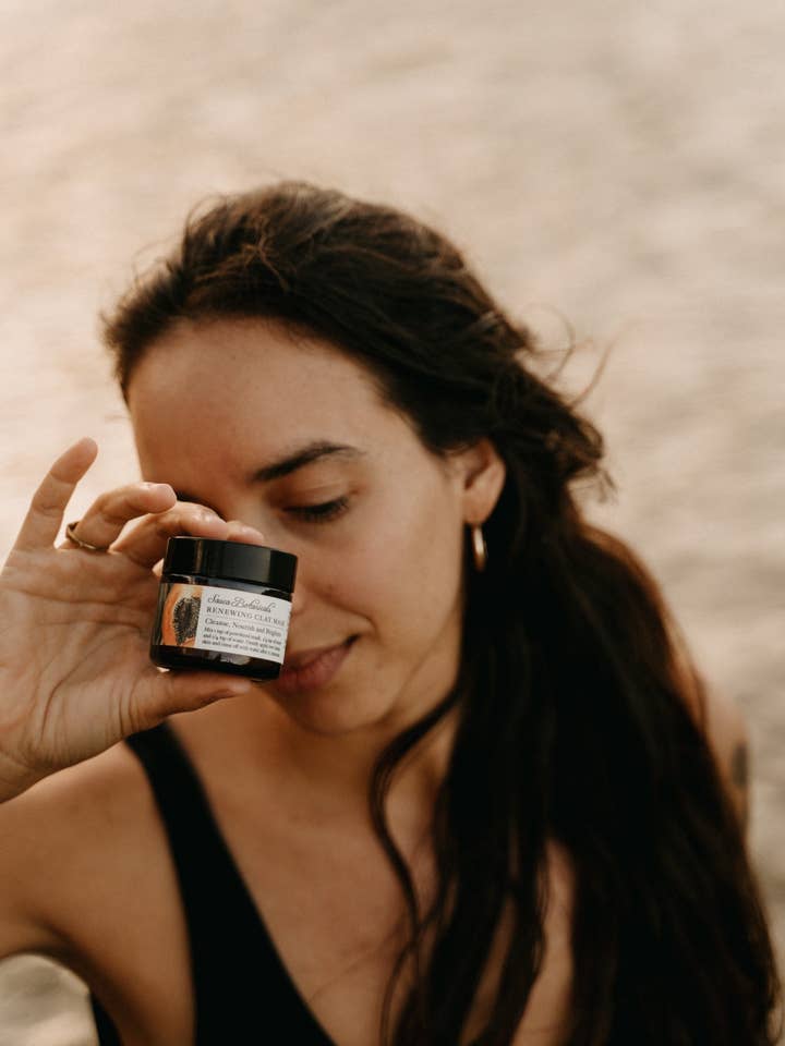 Masque à l'argile renouvelant pour la vente par Sauca Botanicals