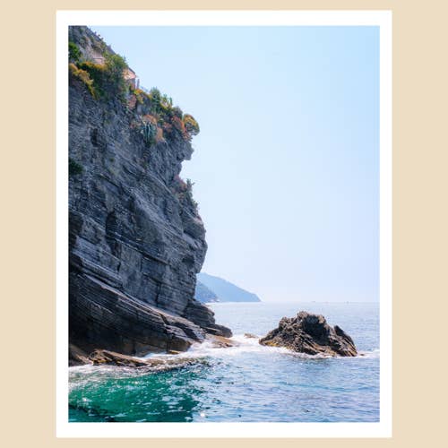 Cinque Terre (Italië) Kunstdruk (11x14): Cliffside, Manarola voor wholesale door Charlotte to Paris