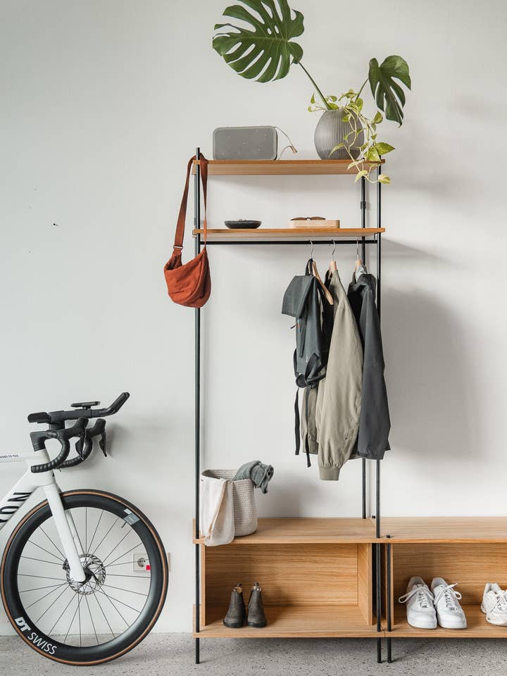 Guarda-roupa com banco para calçado - Guarda-roupa de pé duplo L1H1 por atacado de Kuudu.de