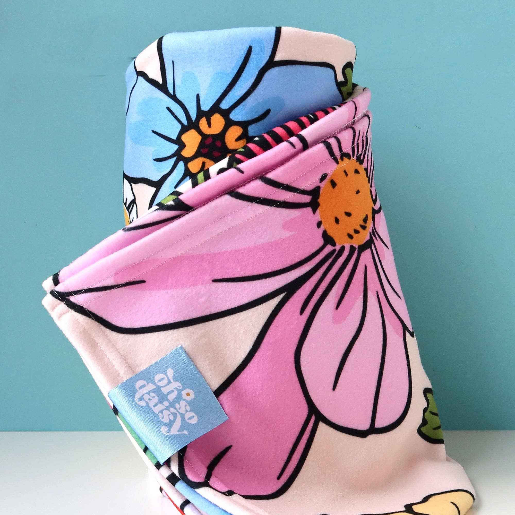 Oh So Daisy – wholesale Throw blanket – SHE'S A WILDFLOWER FLEECE BLANKET2