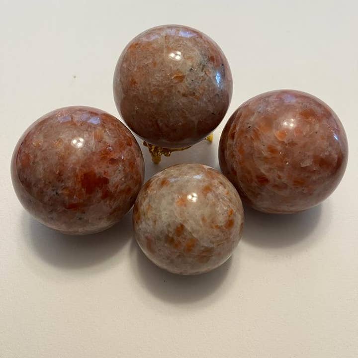 jiomind – Engroshandel Spirituelle sten og krystaller – Sunstone Crystal Sphere | Naturlig håndpoleret Sunstone9