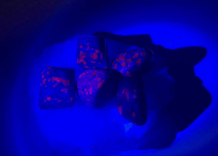 Raj Minerals Inc - Wholesale Spiritual Stone/Crystal - Ruby In Granite Tumble Stones2