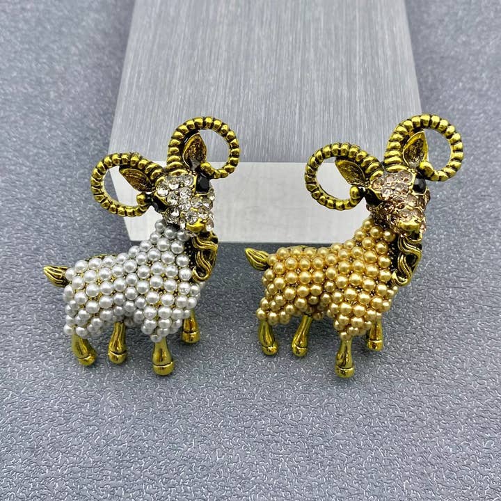 Pearl & Rhinestone Goat Brooch for wholesale by Mio Queena
