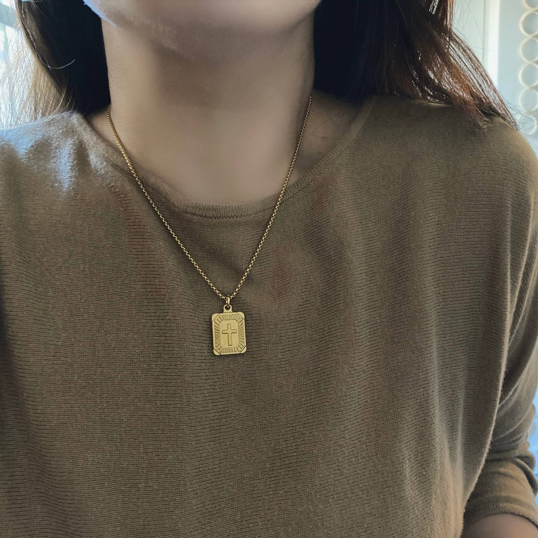 Amady Jewelry - Vendita all'ingrosso Collana con ciondolo/pendaglio - Collana con ciondolo medaglione a croce placcato oro 18k4