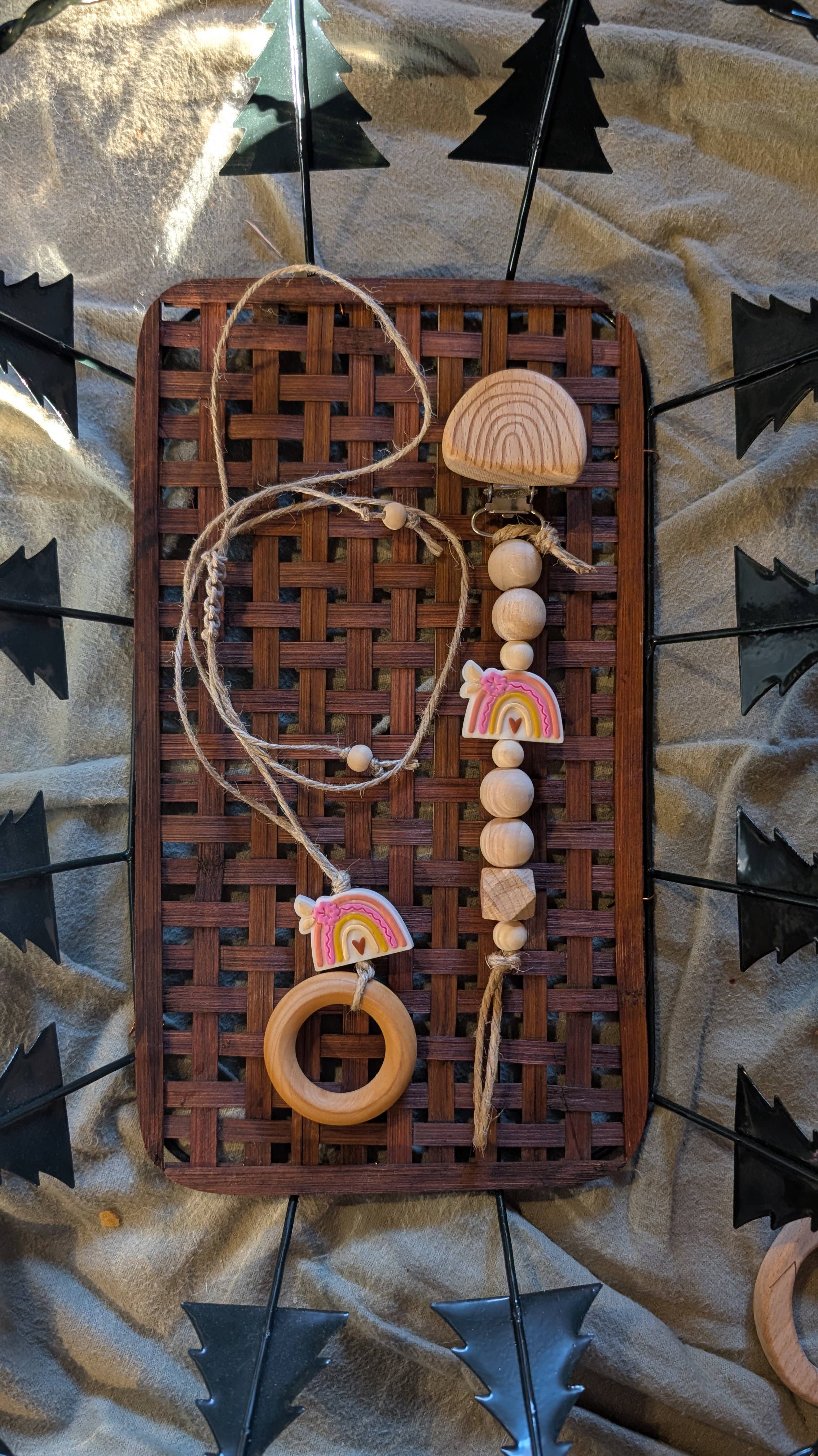 Brombie - Wholesale Jewelry Set - Mama nursing necklace with matching clip for pacifier or toy4