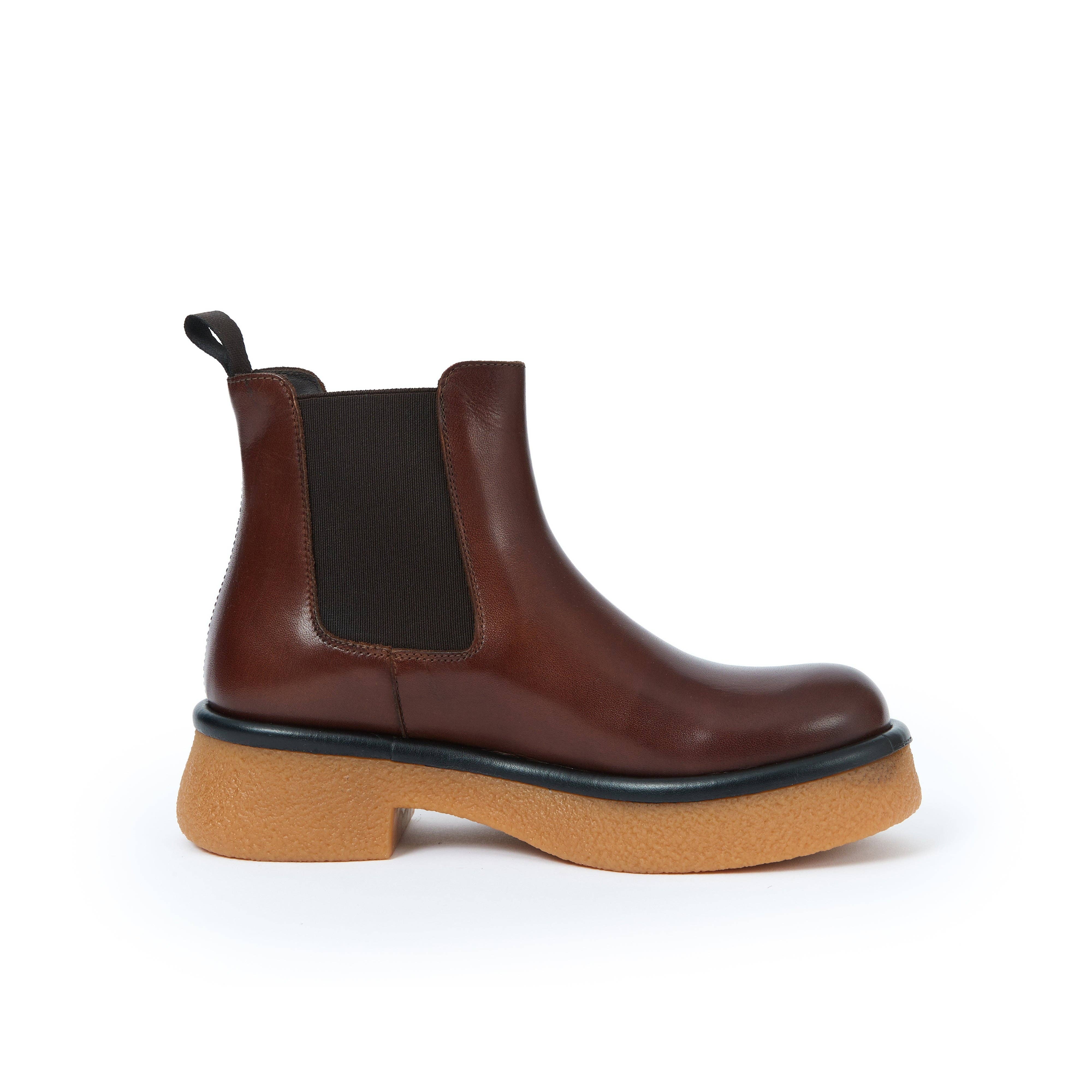 Frank Daniel – wholesale Chelsea boots – Women's – Mahogany color Chelsea boots for women. Made in Italy5