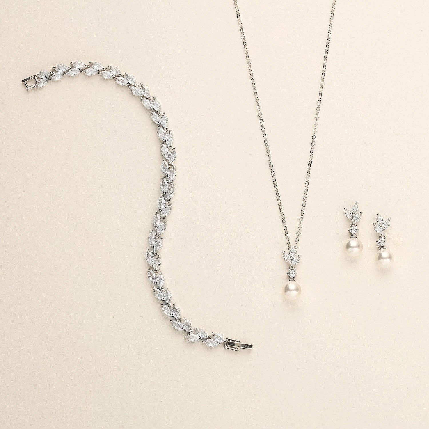 allureweddingjewelry - Wholesale Dangle Earrings - Eve Petite Pearl Earrings8