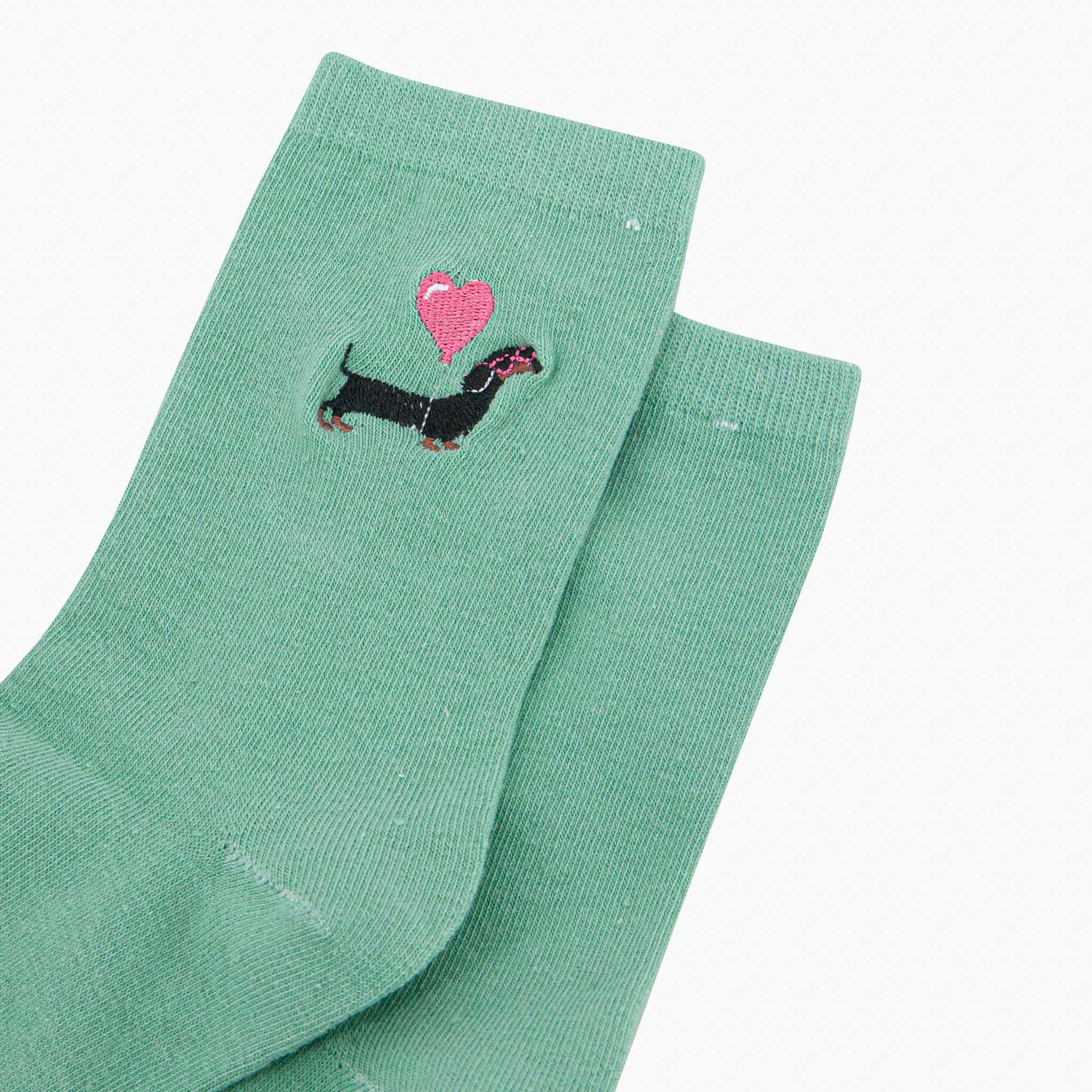 Sock Talk - Vendita all'ingrosso Calzini - Donna - Calzini da donna ricamati - Verde menta con bassotto e palloncino a cuore2