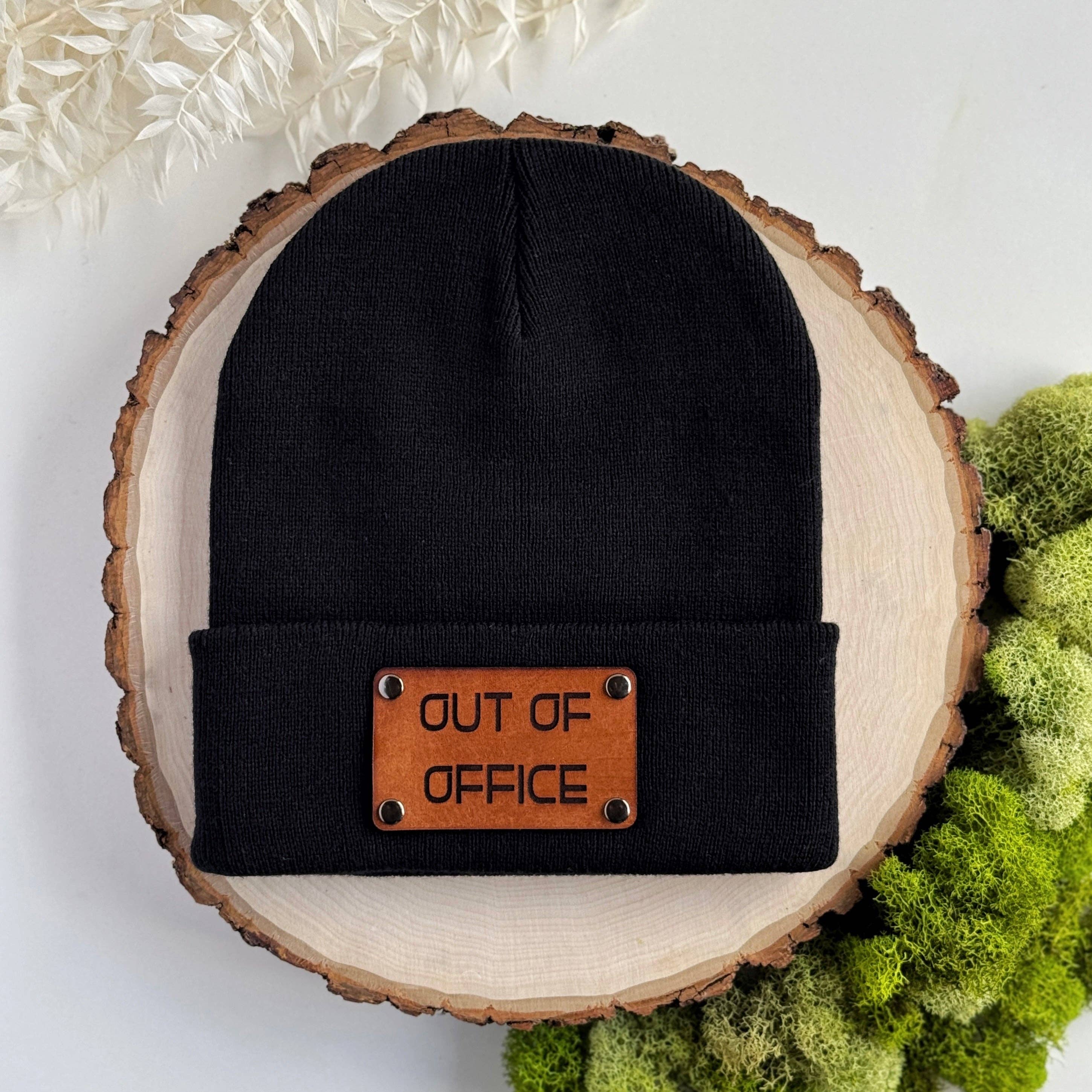 The Lonely Pine - Wholesale Beanie - Unisex - Out of Office beanie with snap on/off leather patch5
