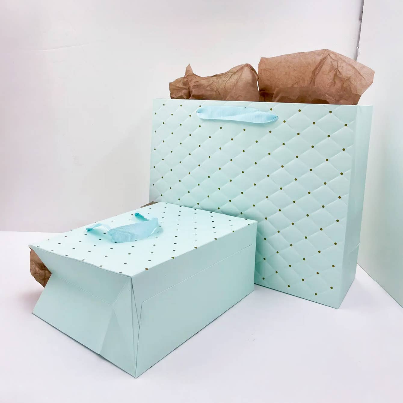 ByHome - Wholesale Gift Bag - 12pcs, tiffany blue dot wavy surface gift bag w/ tissue4