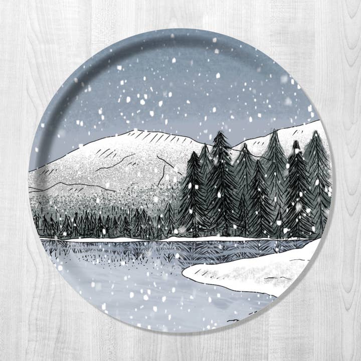 Plateau en bois Winter Landscape - Rond (Copie) pour la vente par Sherpa Ant