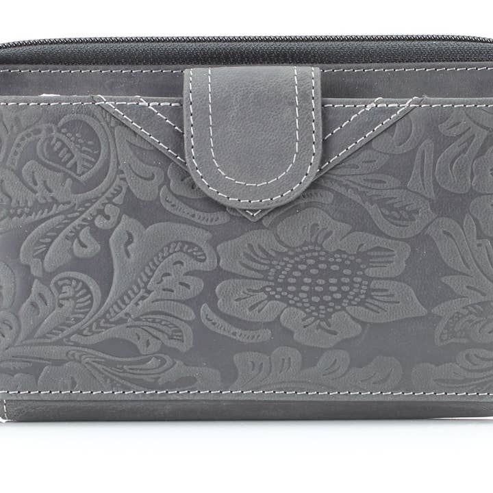 Leather Impressions Inc - Wholesale Wristlet - American Bison Floral Tooled Ladies Wristlet12