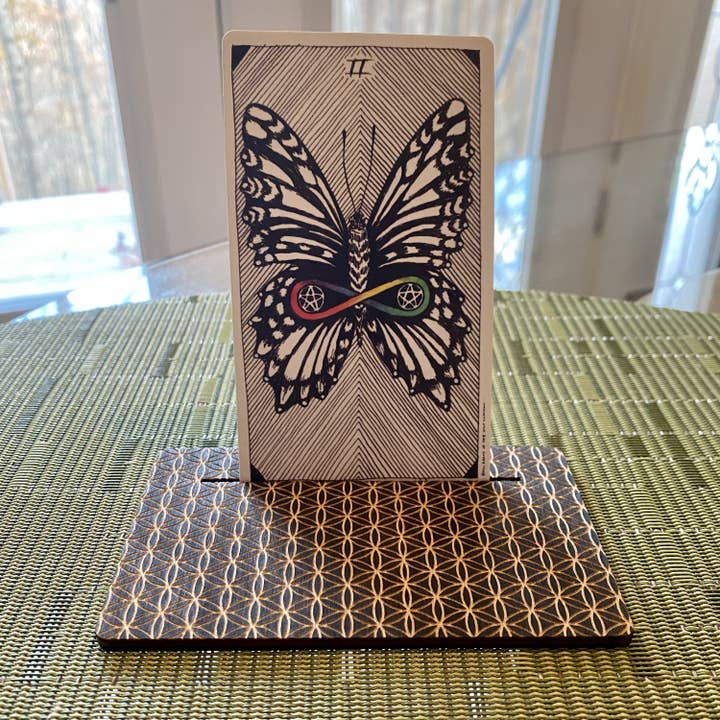 Zen and Meow - Wholesale Tarot Cards - Flower of Life Tarot Card Holder
