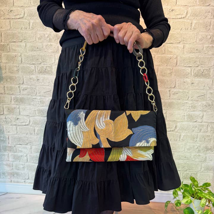 Kimono OBI Clutch BAG and other Purchase Wholesale komoni. Free Returns & Net 60 Terms on Faire trending on Faire.