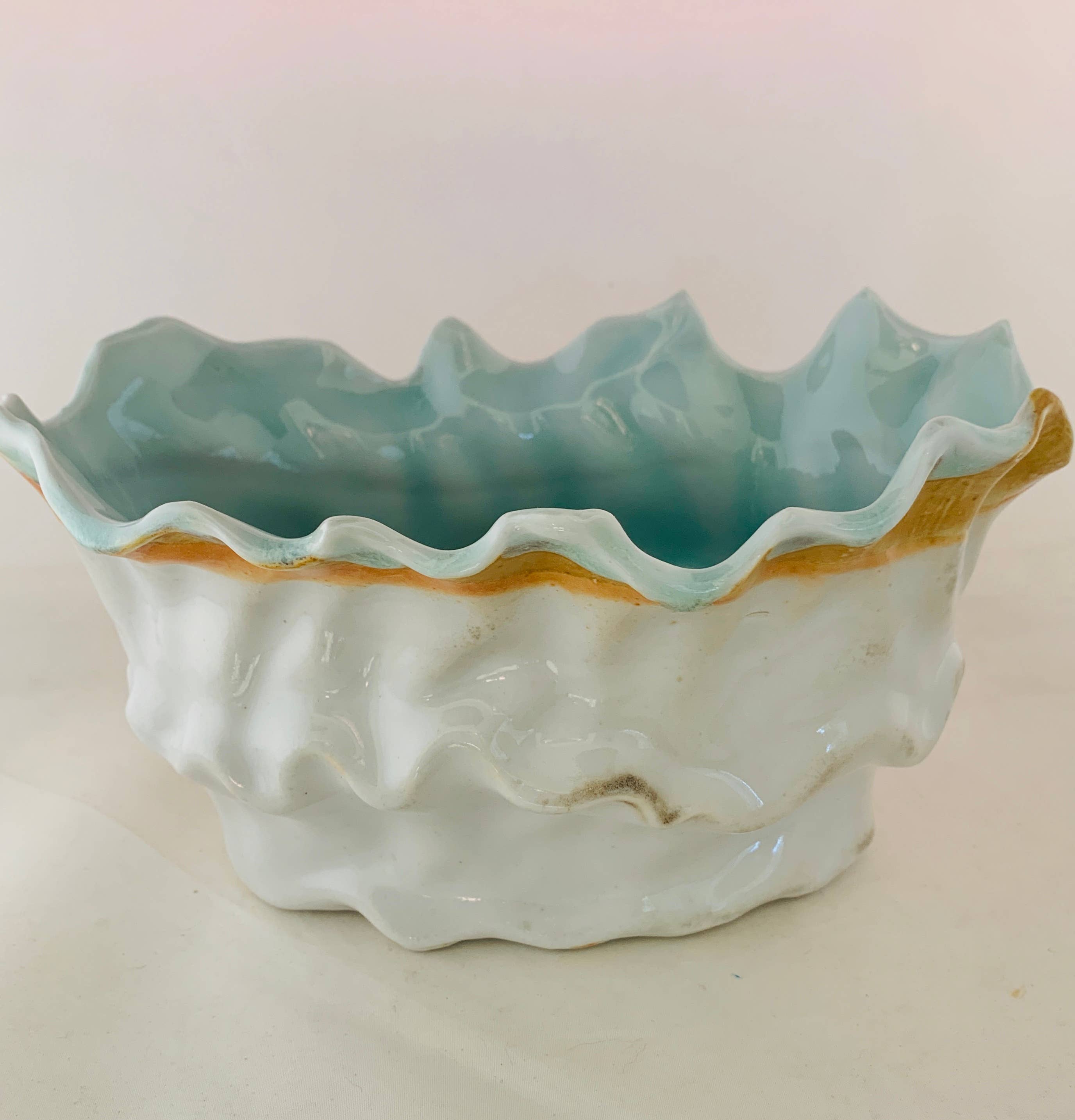 Mikkusu Art and Decor - Wholesale Plant Pot - Ruffles Planter2