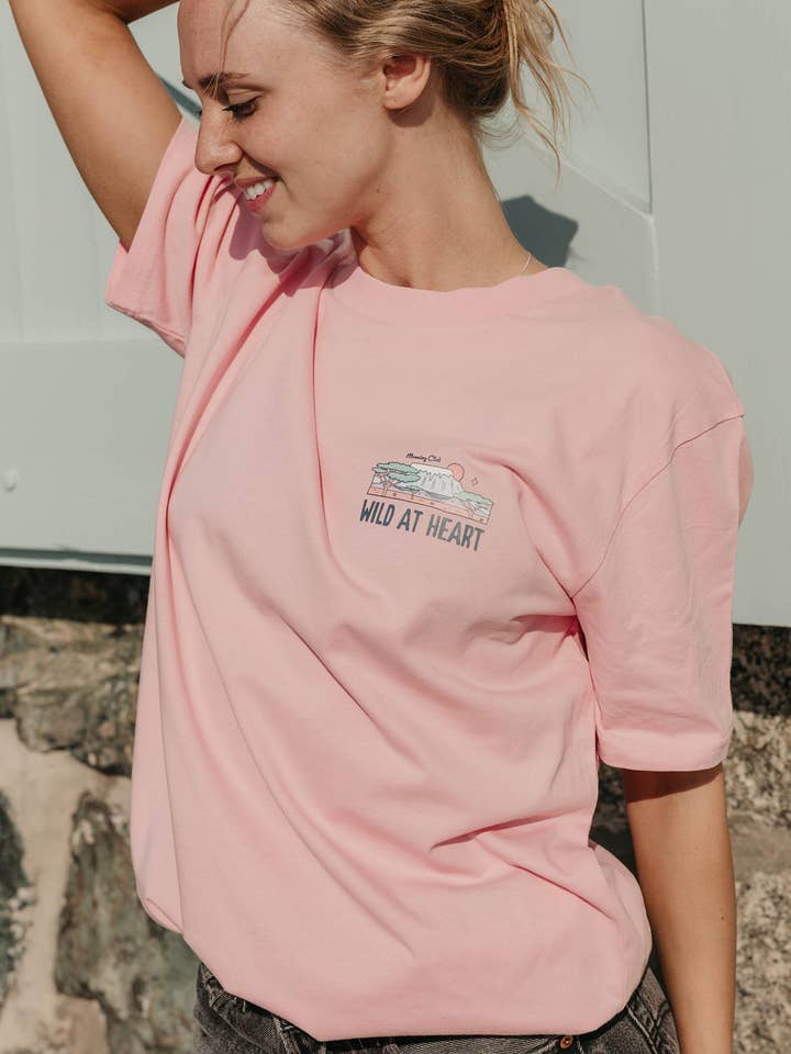 Morning Club Clothing – wholesale T-shirt (graphic) – unisex – Wild At Heart Organic Cotton T-Shirt10