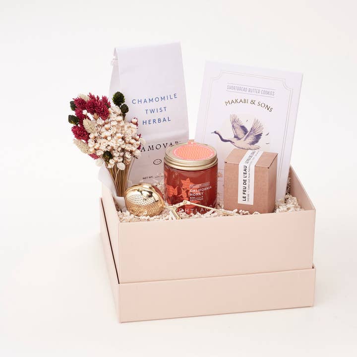 Coffret Cadeau Confort & Condoléances pour la vente par Valleybrink Road