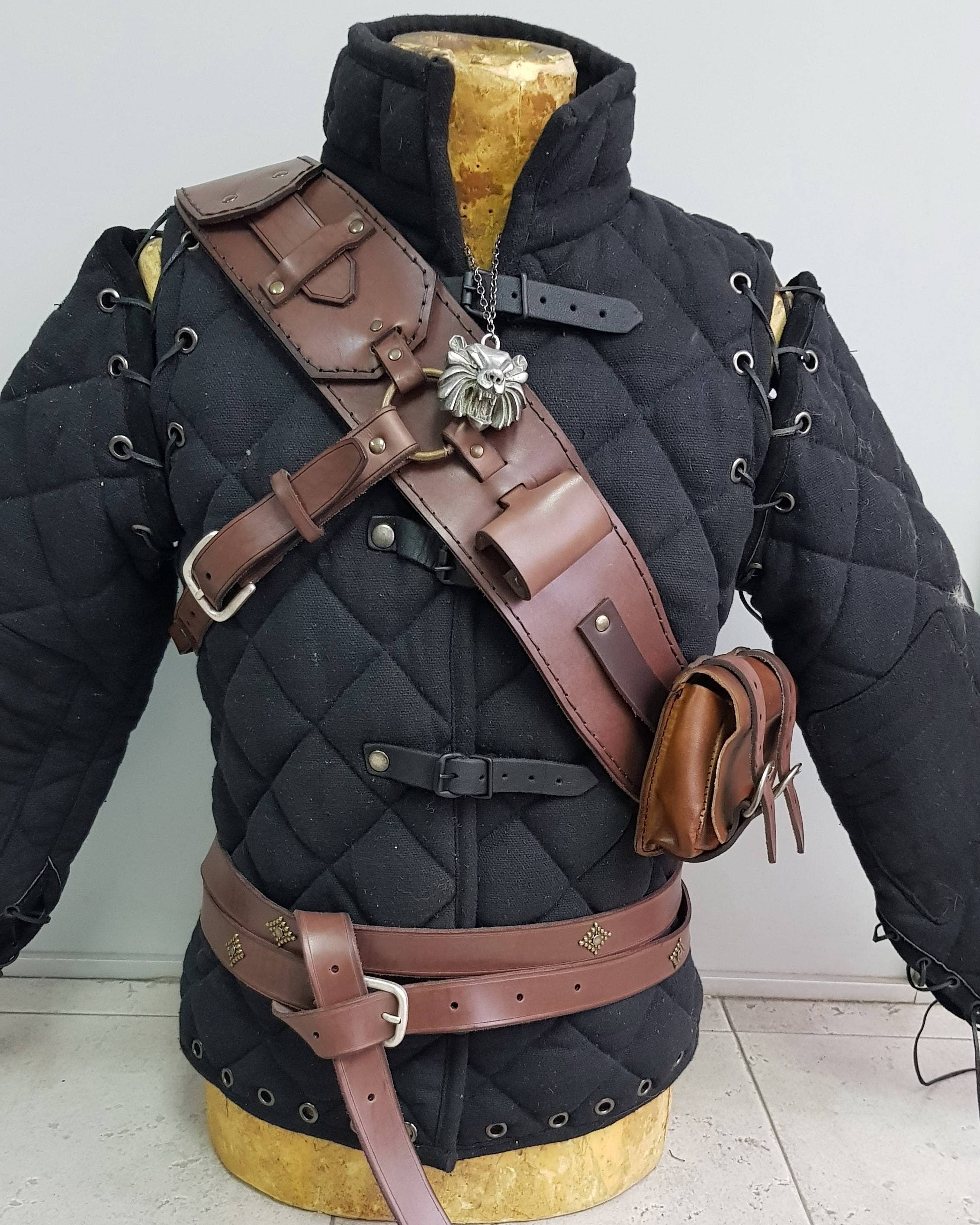 Outcast Props – wholesale Costume – Unisex – Witcher 3 Ursine Armour Baldric.8