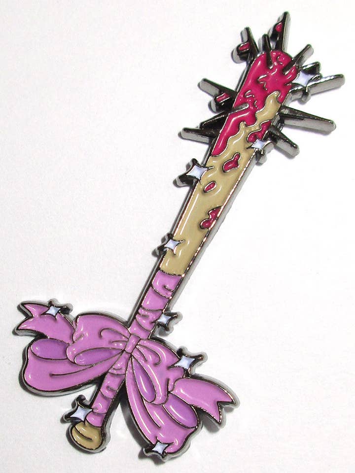 Pin esmaltado: Moon Nail Bat de Jenn Woodall para venta al por mayor de Silver Sprocket