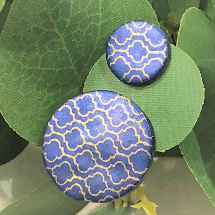 The Zahya - Navy blue and gold studs for wholesale by Belle et Moi