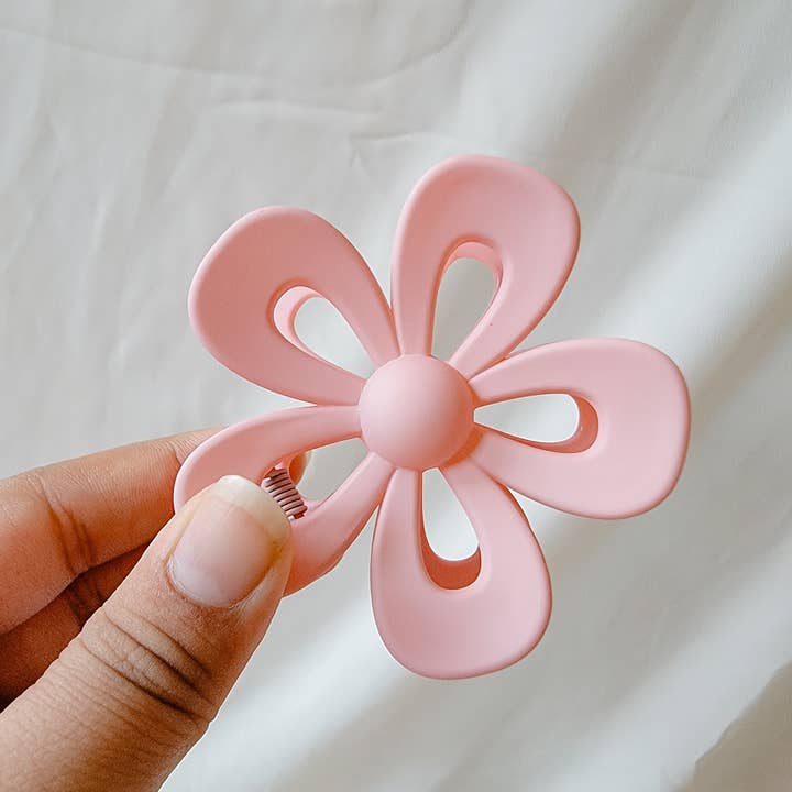 Infinery - Wholesale Hair Clip - Women's - Floral Hair Claw Clip1