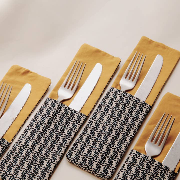 Nyra Design - Wholesale Table Runner - Bo Cutlery Table Set Design 033