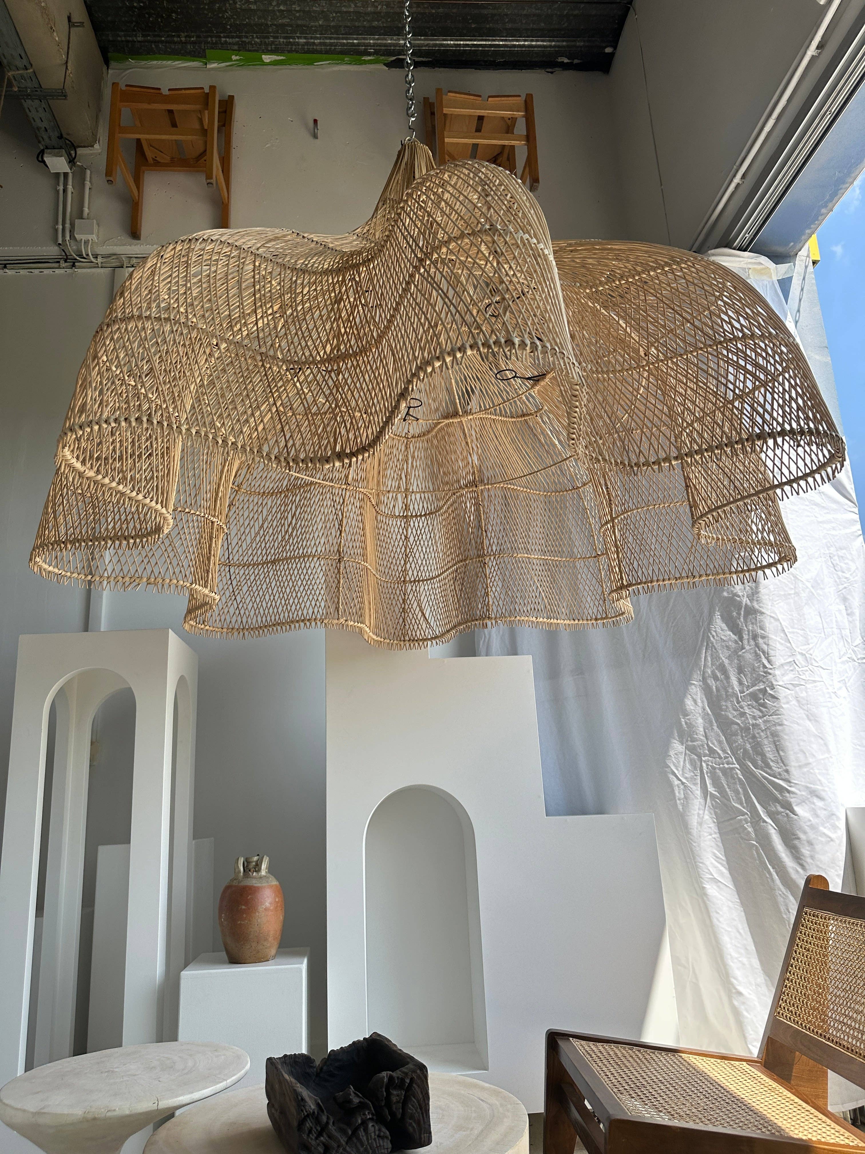 Office Objets - Wholesale Chandelier/Hanging Light - Immense rattan suspension in the shape of a flower, tulip, corolla H:1m; D:1m50162