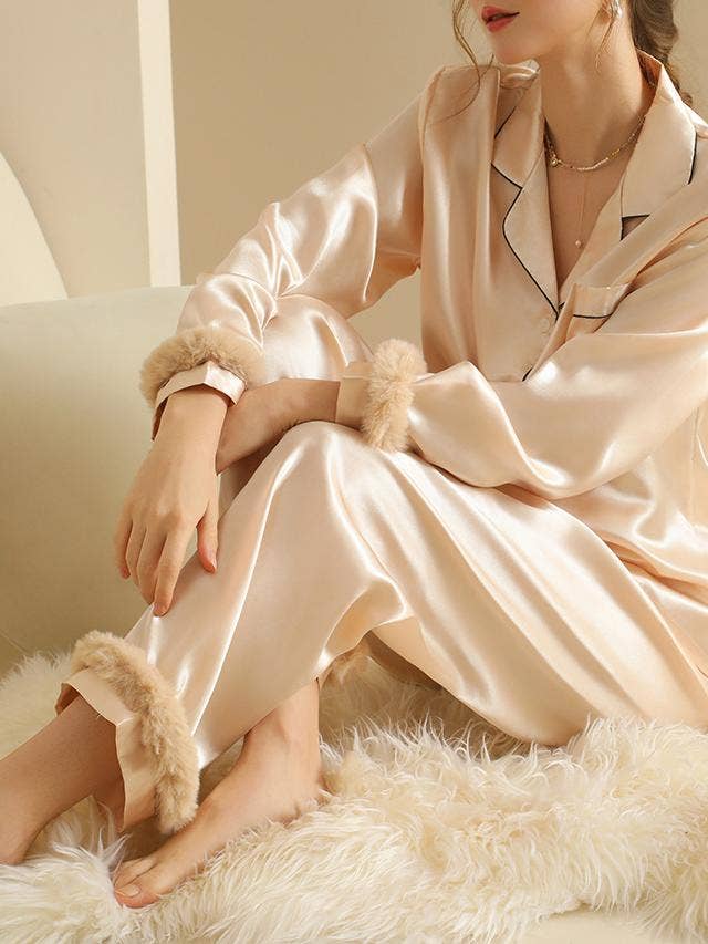 Rosa Clothing - Wholesale Lounge Set - Women's - Stain fur trim long-sleeved shirt pants loungewear set4