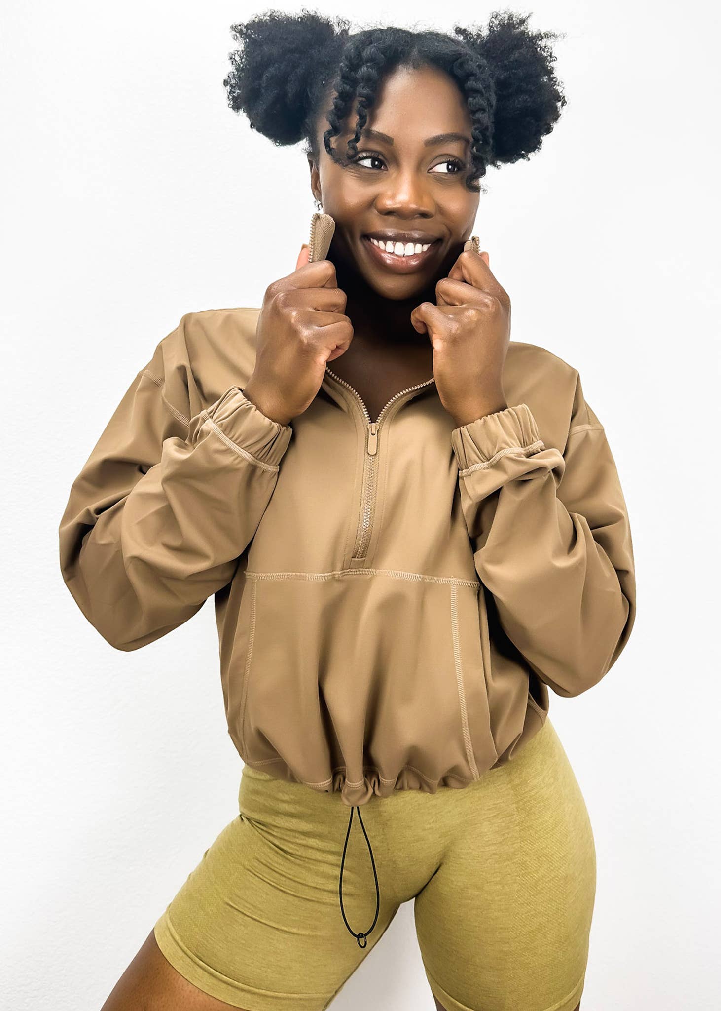 Active by Anna-Kaci – Engroshandel Træningsjakke - Dame – Buttery Blød Høj Hals Halv Zip Beskåret Jakke8