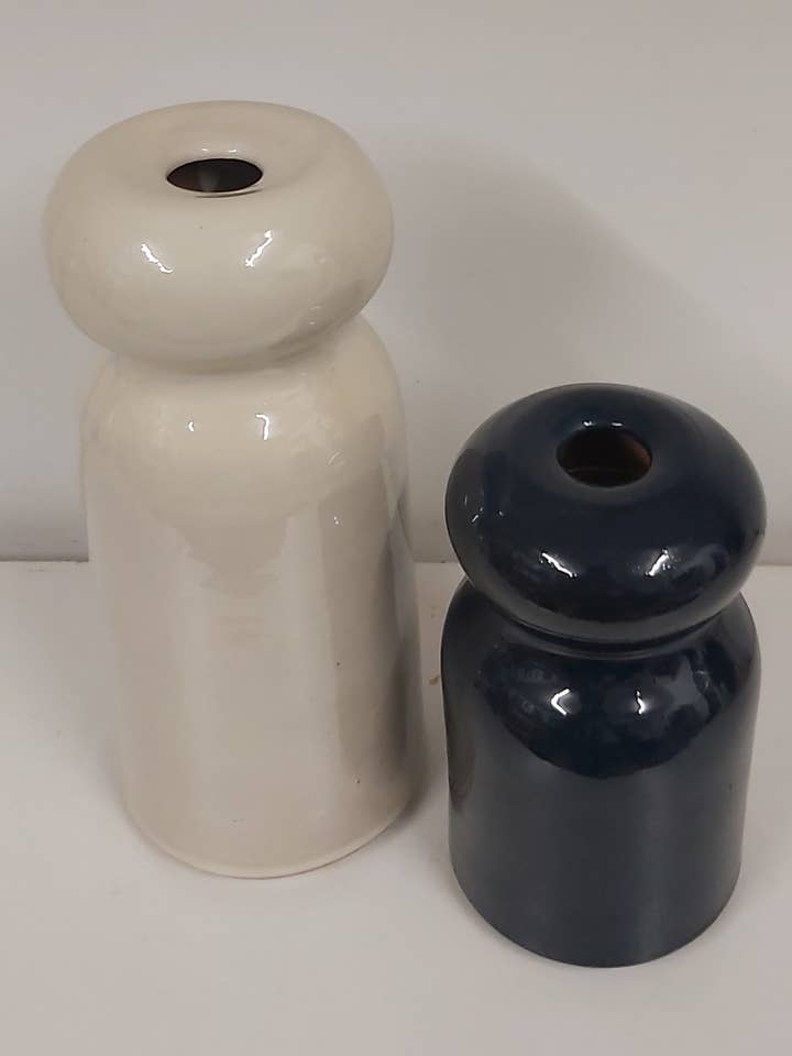 Handmade candle holder for wholesale by Cerámica Roca Caus