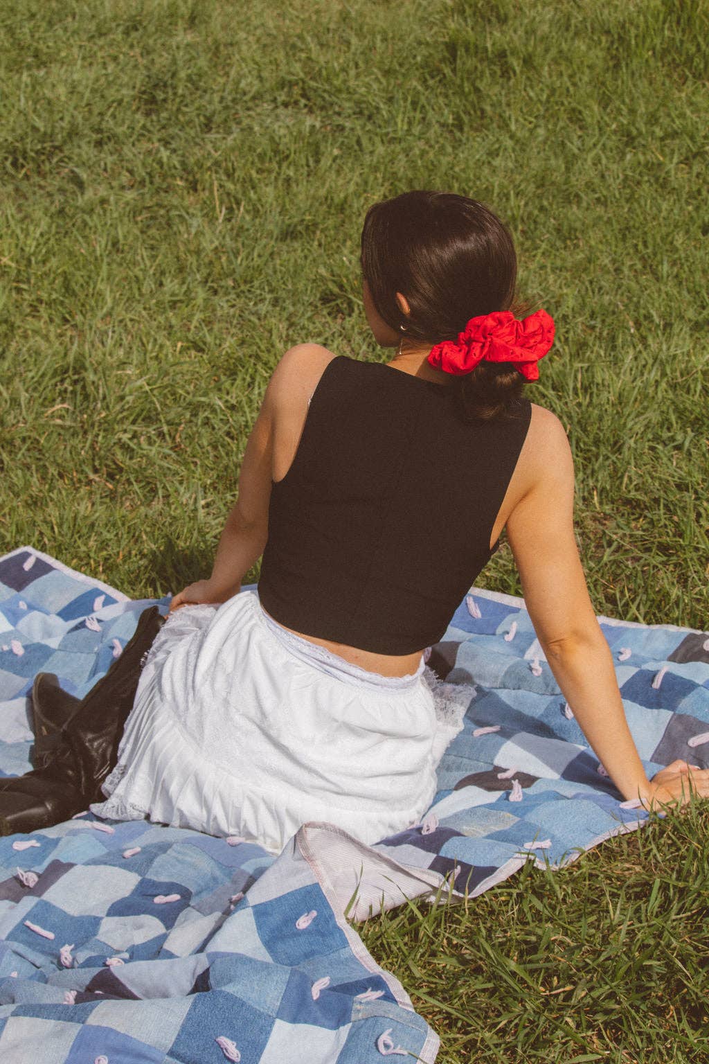 Shop Andi - Wholesale Scrunchie - Women's - Red Eyelet Jumbo Scrunchie2