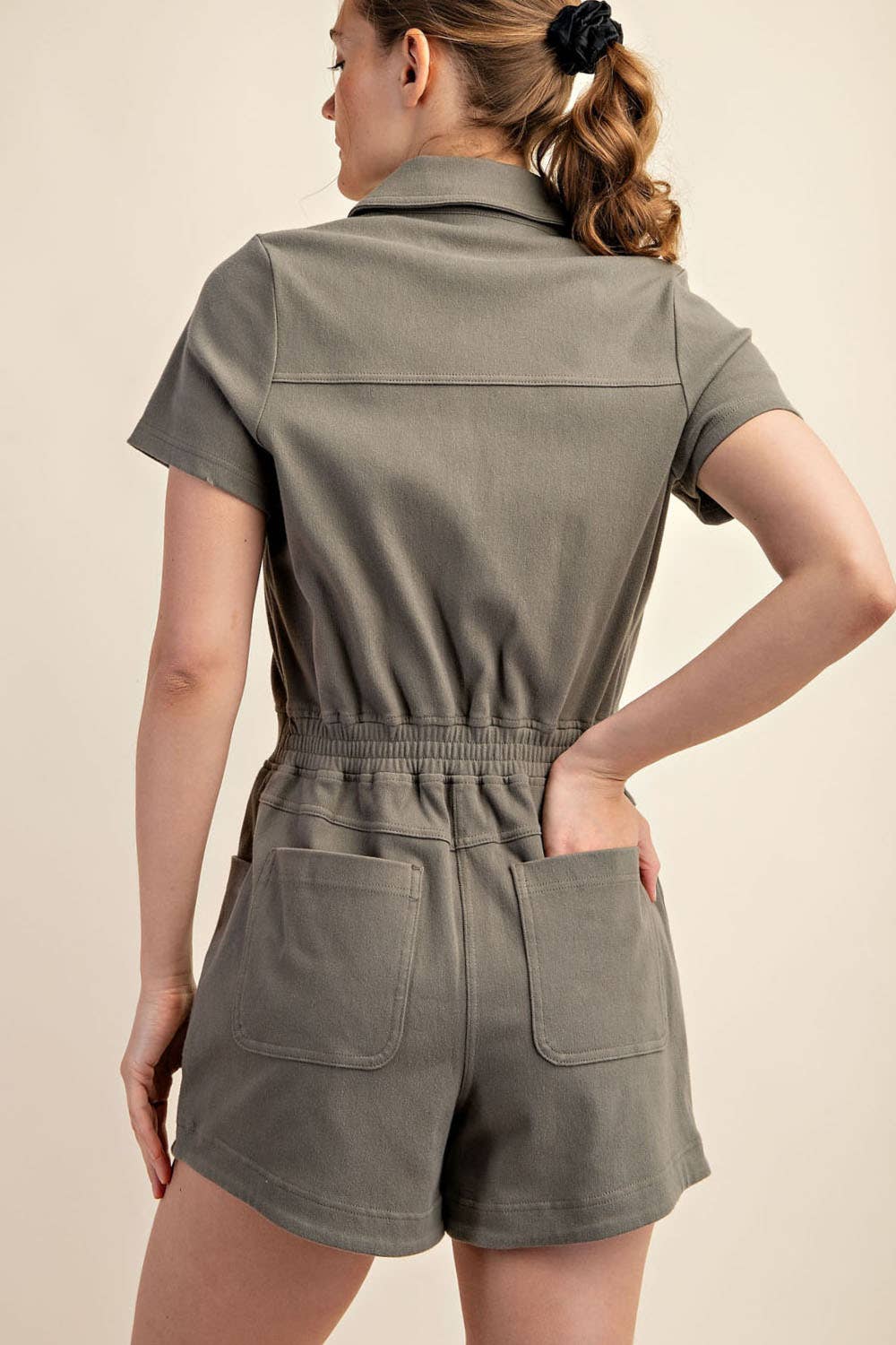 Rae Mode - Vendita all'ingrosso Tutina - Donna - TUTINA A MANICA CORTA IN TWILL DI COTONE ELASTICIZZATO21