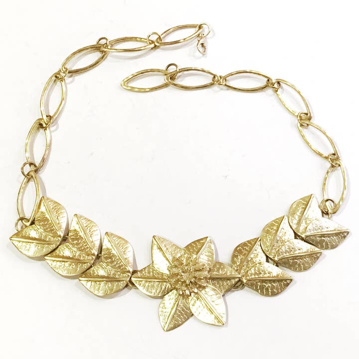 Cinto Cesar com folhas e roseta dourada por atacado de Gloria Mago