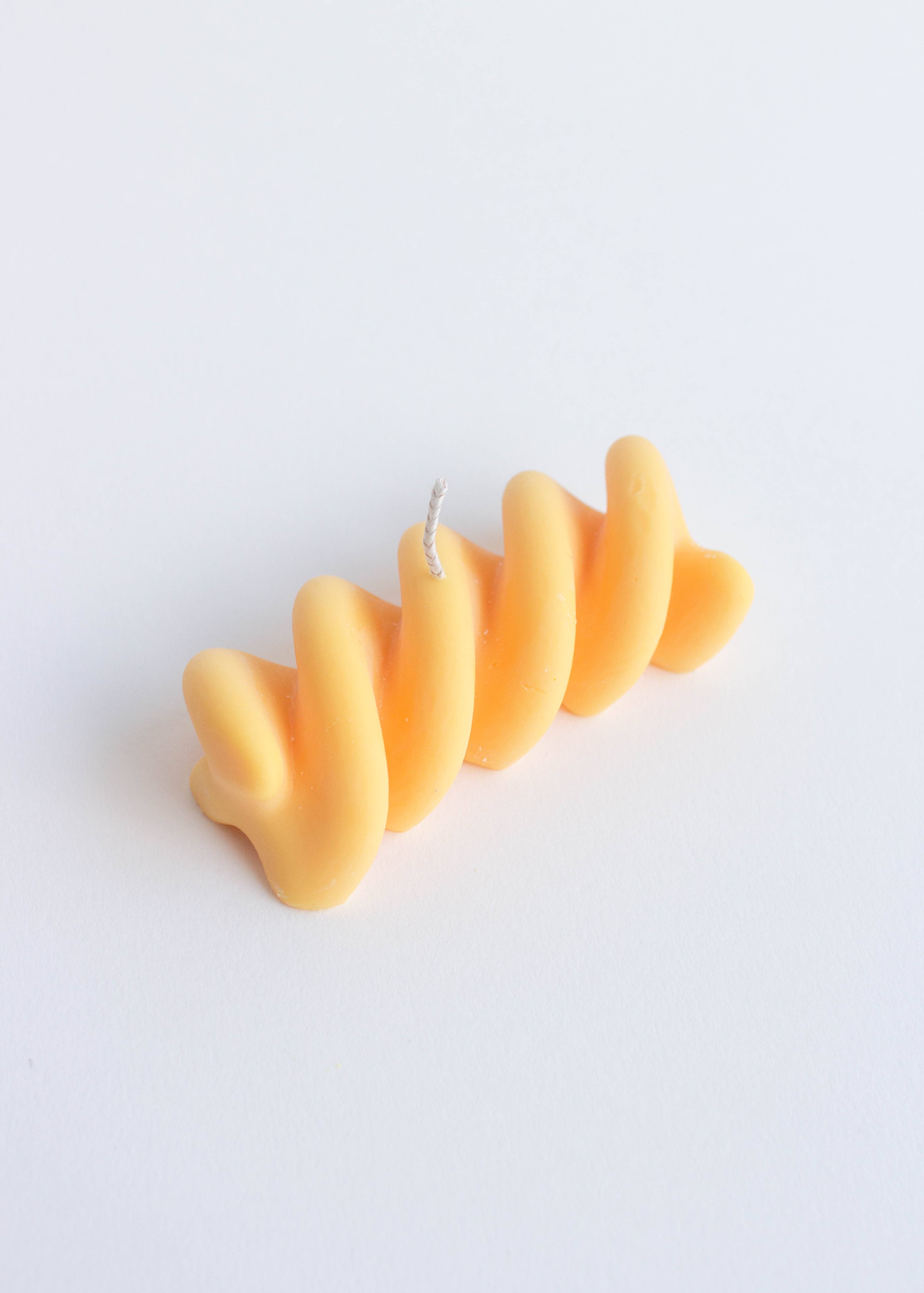 Nata Concept Store - Wholesale Grappige kaars - Fusilli kaars2